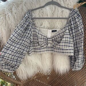 ☀️5 for $30☀️ Vineyard Vines Plaid Puff Sleeve Crop Top